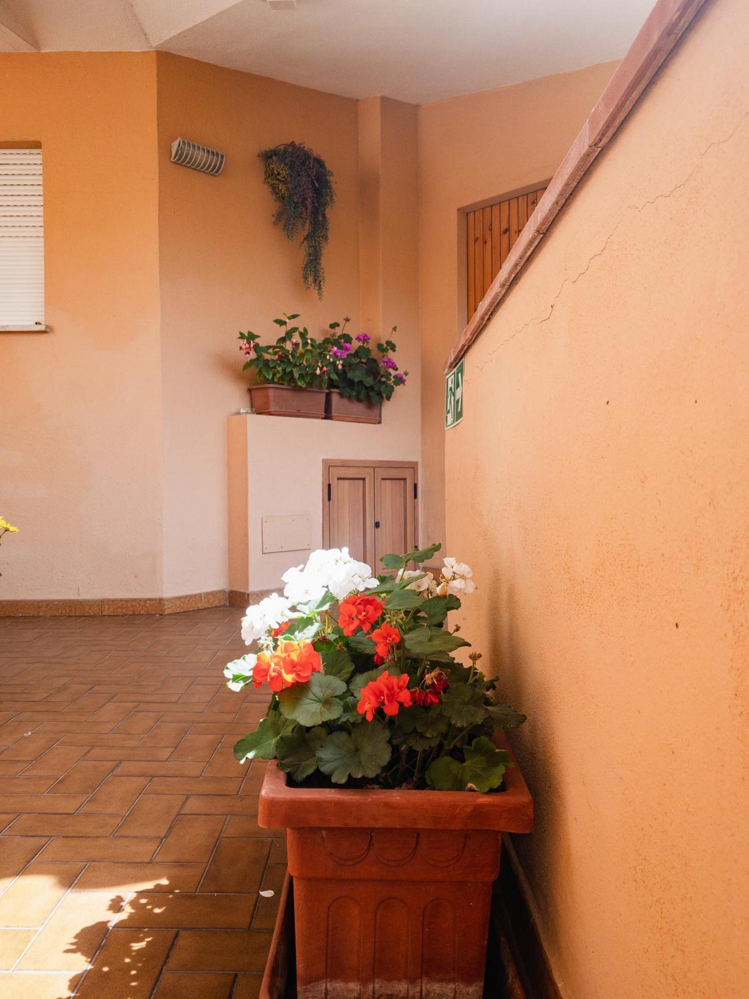 Hotel Donatella Posada  Exterior photo